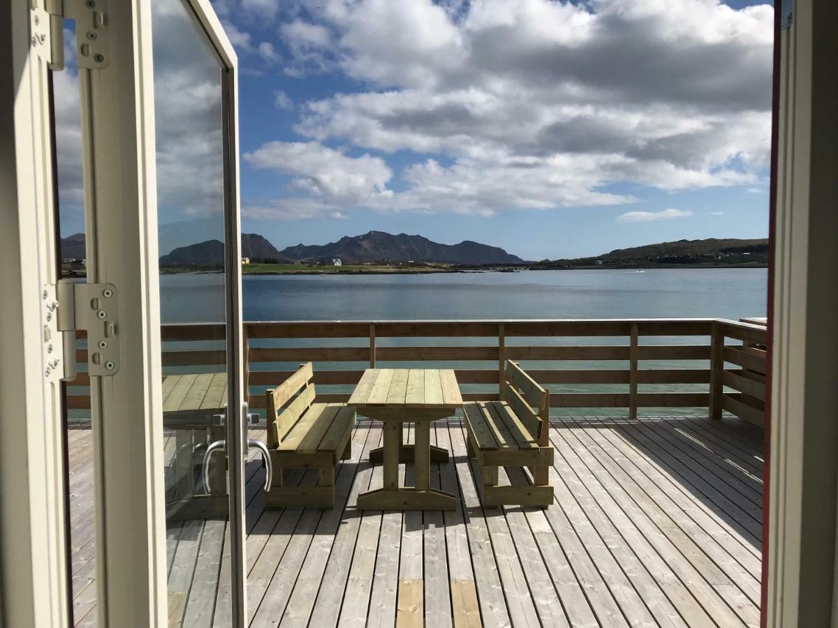 Luxurious Cabin By The Waterfront Leknes Exterior photo