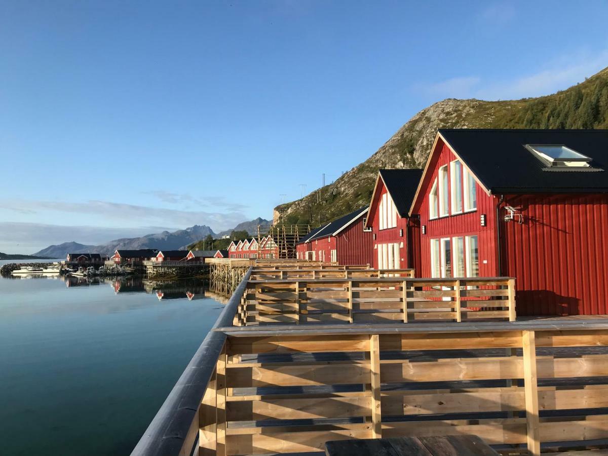 Luxurious Cabin By The Waterfront Leknes Exterior photo